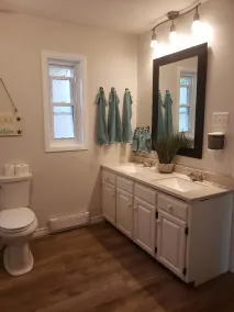 Spacious home with great beach access - Image 3