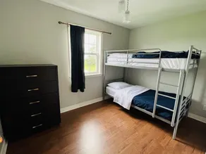 Scenic 3 bedroom cottage with hot tub, close to beaches and national park - Image 5