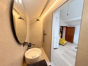 Luxury Villa with Garden & Zipline - Image 3