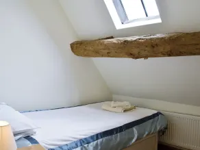 Alojamiento de 3 habitaciones en Sherston, Malmesbury - Image 5