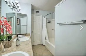 Beautiful 4 bedroom 2 bathroom with pool and pool table for your entertainment - Image 5