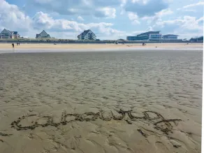 Cabourg- La mer à vos Pieds - Image 5