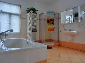 Apartment NH6 - Apartment with 2 sep. Bedrooms for 4 persons opposite the - Image 2