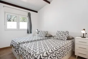Holiday Home \"Naranjos\" with Private Garden & Wi-Fi - Image 3