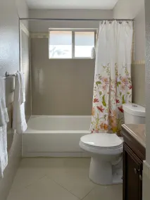 Cozy newly remodeled CasitaNM 3 bedroom 2 bath - Image 3