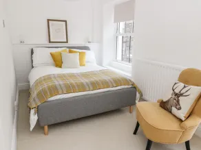 PINE COTTAGE, pet friendly, character holiday cottage in Sedbergh - Image 4