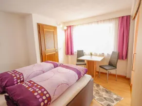 Dejlig lejlighed for 4 personer med WIFI, TV, gårdhave og kæledyr tilladt - Image 4
