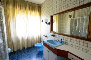 Castel di Sangro Villa with park in the heart of the city - Image 3