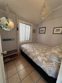 Family Friendly Shack with Bay Views - Image 3