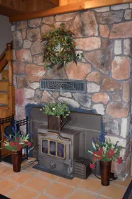 Charming and Spacious A-Frame minutes from James Creek Launch - Raystown Lake - Image 2