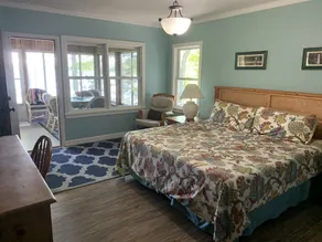 Ackwood Lodge - The Lodge, LARGE, Private Lakeshore Estate. Perfect for Family Reunions - Image 5