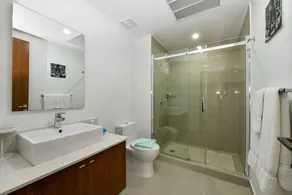 Luxury 5* 3 bdr Oceanfront condo between both Eagle & Palm Beach! - Image 5