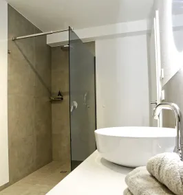 Beautiful apartment 2 in Bad Neustadt next to Rhön Klinikum Campus - Image 3