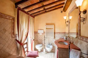 Romantisk bondehus villa i Lucca til at sove 7 gæster med privat pool og wi-fi - Image 4