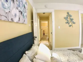 King Bed/Sleeps 4/Furnished Private APT/In-Unit Washer Dryer/Smart HDTV - Image 5