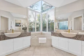 Tranquil Estate - Pool, Hot Tub & Gardens - Image 3
