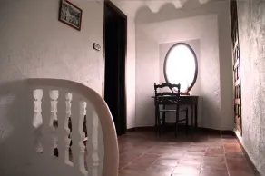Castaño Apartment: the old house - Image 3