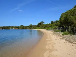I Pianottoli-Caldarello, bonifacio stenvilla, fødder i vandet - Image 3