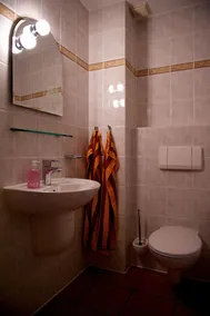 spacious apartment in the countryside, ideal starting point for cycling - Image 2