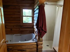 Hyr en timmerhus på en privat halvö vid Northwood Lake. Njut av paradiset! - Image 3