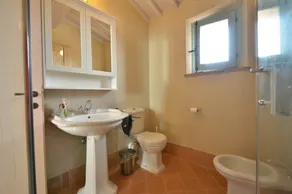 Apartamento Hotel \"Quercia\" com Piscina Partilhada & Wi-Fi - Image 4