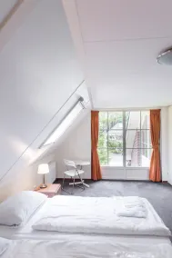 Une maison spacieuse et agréable dans les bois de Beekbergen. WiFi gratuit. - Image 5