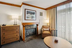 Top Floor Ski in/out Lodge at Spruce Peak - Image 2
