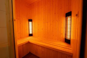 Modern Lodge in riva all'acqua - Image 2