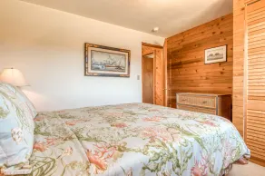 Instant Beach Access, Gorgeous Ocean Views from this 4 Bedroom in Manzanita! - Image 4