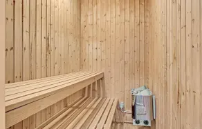 Beautiful home in Hvide Sande with sauna - Image 4