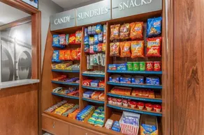 King Suite | Free Breakfast, Indoor Pool - Image 4