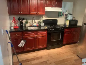 Beautiful spacious 1 Bedroom with lots of space - Image 2
