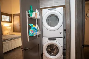 The Seasons 1818 condo - Image 3