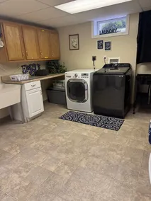20 minutes from Penn State! Private entrance, cozy living space. - Image 2