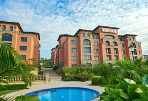 An idylic home away from home - Image 5