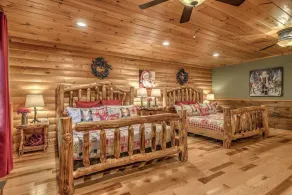 🌲HOLLY JOLLY CHRISTMAS CABIN, 9 KINGS! 6700 SF, 9 BDR, 8 BATHS!🌲 - Image 2