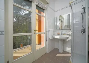 Villa Vibe Luce, beautiful period villa with private pool and lake view - Image 2