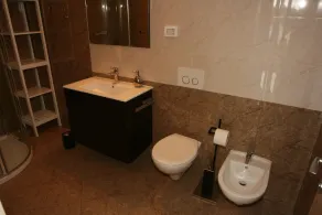Appartement 5 étoiles dans un complexe exclusif nouvellement construit directement sur la mer avec piscine - Image 4