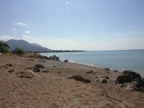 Apartments for 4 -5 people / romantic palm garden - right on the sea - Image 3