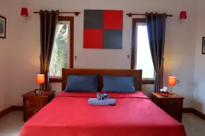 Villa 8/10 pers. 300 m2 with swimming pool in the heart of Siem-Reap / Angkor / Cambodia - Image 4