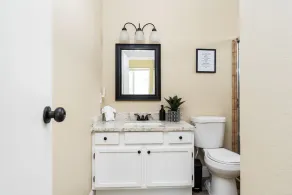 Cozy Yosemite mountain home - Image 4