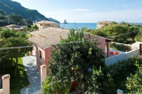 Lovely 2 bedroom cottage just a two minute walk from the beach - Image 4