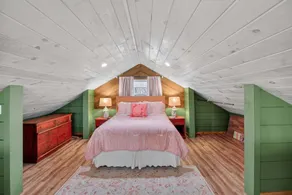Modern Arts District Loft With Boat Parking 1 Bedroom Cottage - Image 5