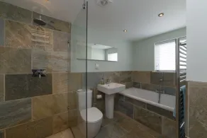 Waterfront property in the heart of Fowey, stunning views close to town & beach - Image 3