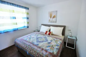Apartment (80 sqm) on the first floor with 2 bedrooms and bathroom - Image 3