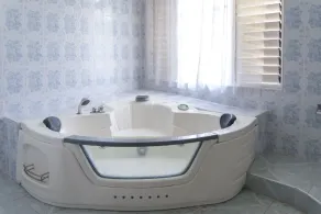 Diamond Villa Guest House - Image 4