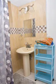ONE BEDROOM APARTMENT - Image 2