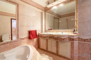 Casa grande , piscina y garaje - Image 3