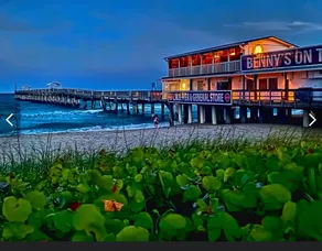 Modern guest suite with adorable outdoor lounge! - Image 4