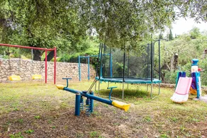 Studio Apartment 'Bozikis Studios' with Shared Garden, Wi-Fi and Air Conditioning - Image 2